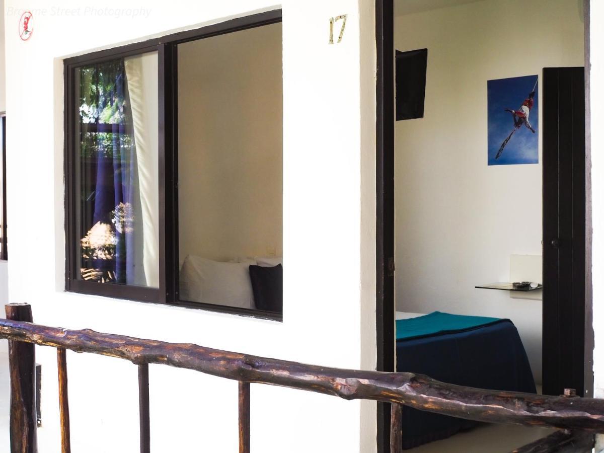 פלאייה דל כרמן Hotel Kinbe - Few Steps From 5Th Avenue And The Beach מראה חיצוני תמונה