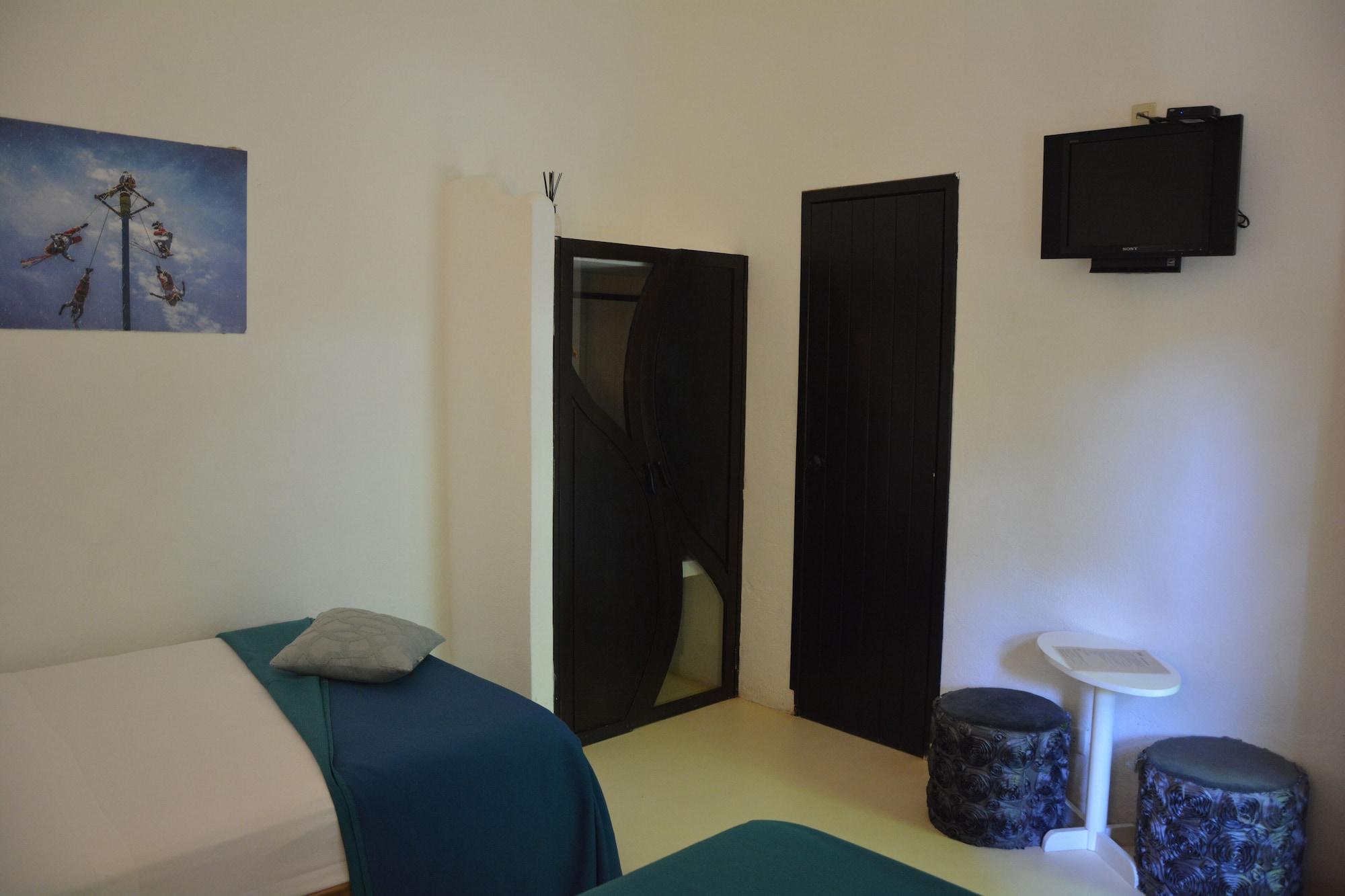 פלאייה דל כרמן Hotel Kinbe - Few Steps From 5Th Avenue And The Beach מראה חיצוני תמונה