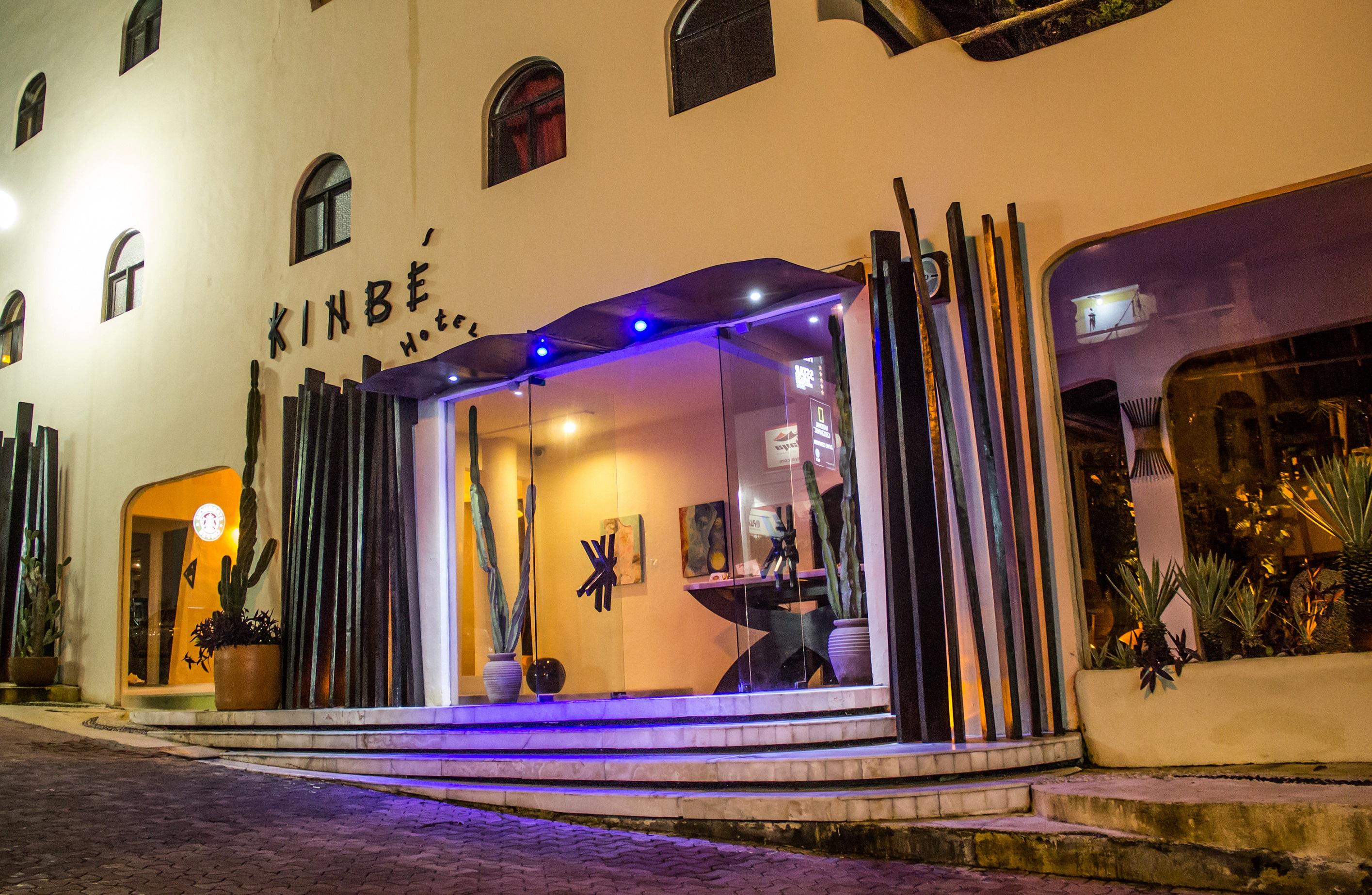פלאייה דל כרמן Hotel Kinbe - Few Steps From 5Th Avenue And The Beach מראה חיצוני תמונה